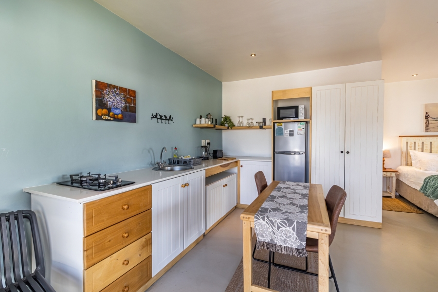 5 Bedroom Property for Sale in Bekbaai Western Cape